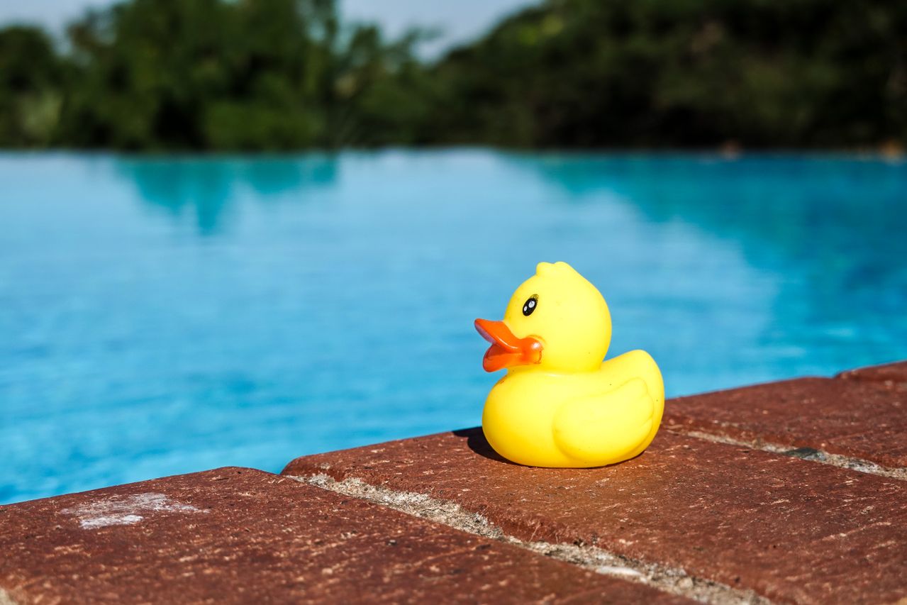 Estimating Pool Pump Replacement Cost: Factors to Consider