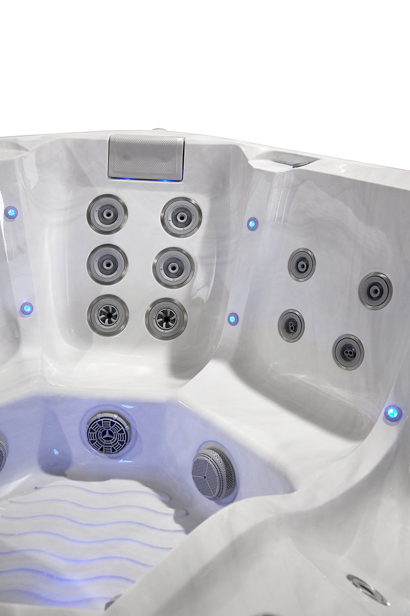 AquaSolus Series 3 - Cascade Hot Tub