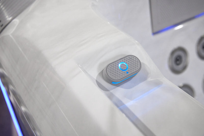 AquaSolus Series 3 - Cascade Hot Tub