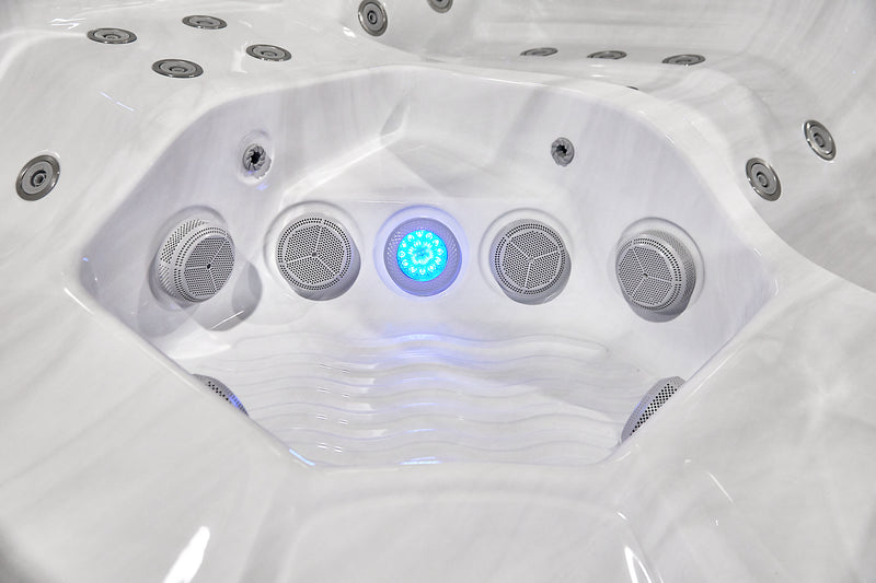 AquaSolus Series 3 - Cascade Hot Tub